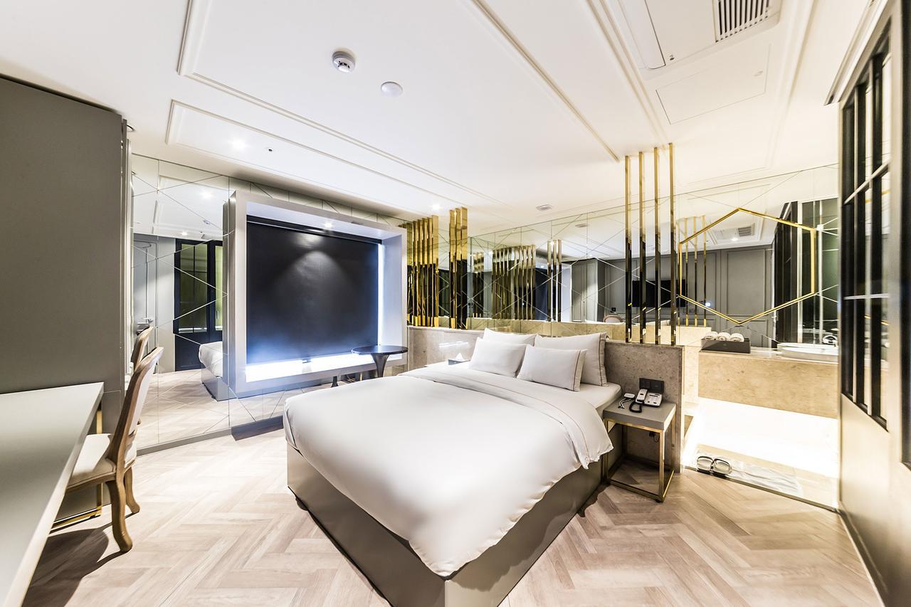 Hotel Forestar Seoul Bagian luar foto