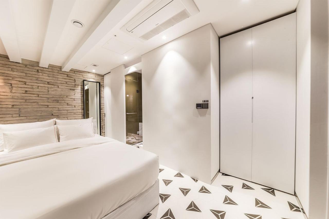 Hotel Forestar Seoul Bagian luar foto
