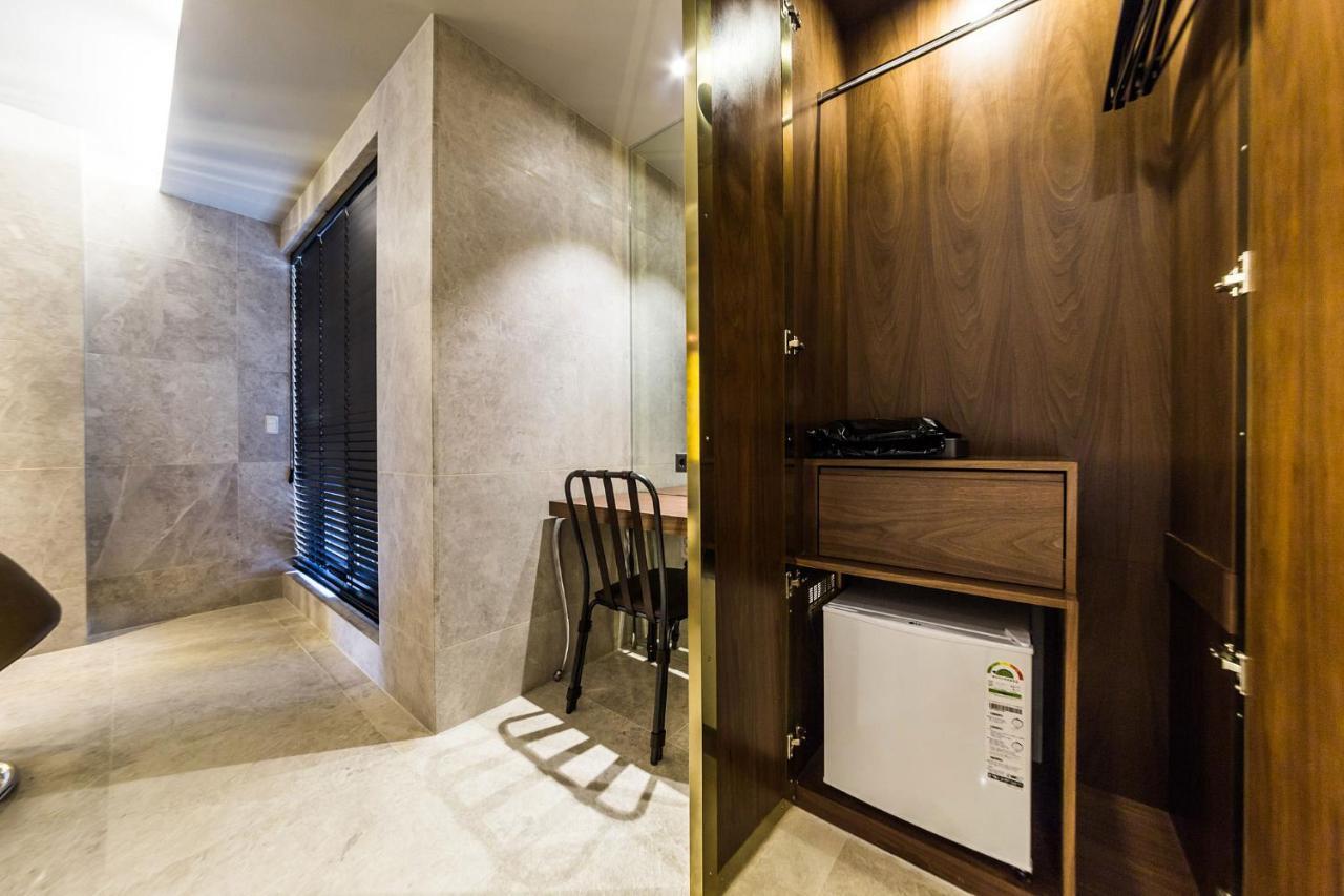Hotel Forestar Seoul Bagian luar foto