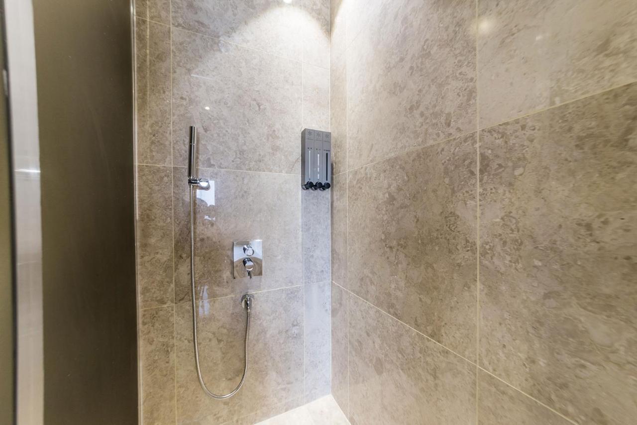 Hotel Forestar Seoul Bagian luar foto